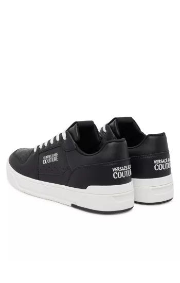 Baskets Versace Jeans  79YA3SJ4 ZPB43 Couleur : 899 BLACK